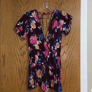 Super cute summer romper.